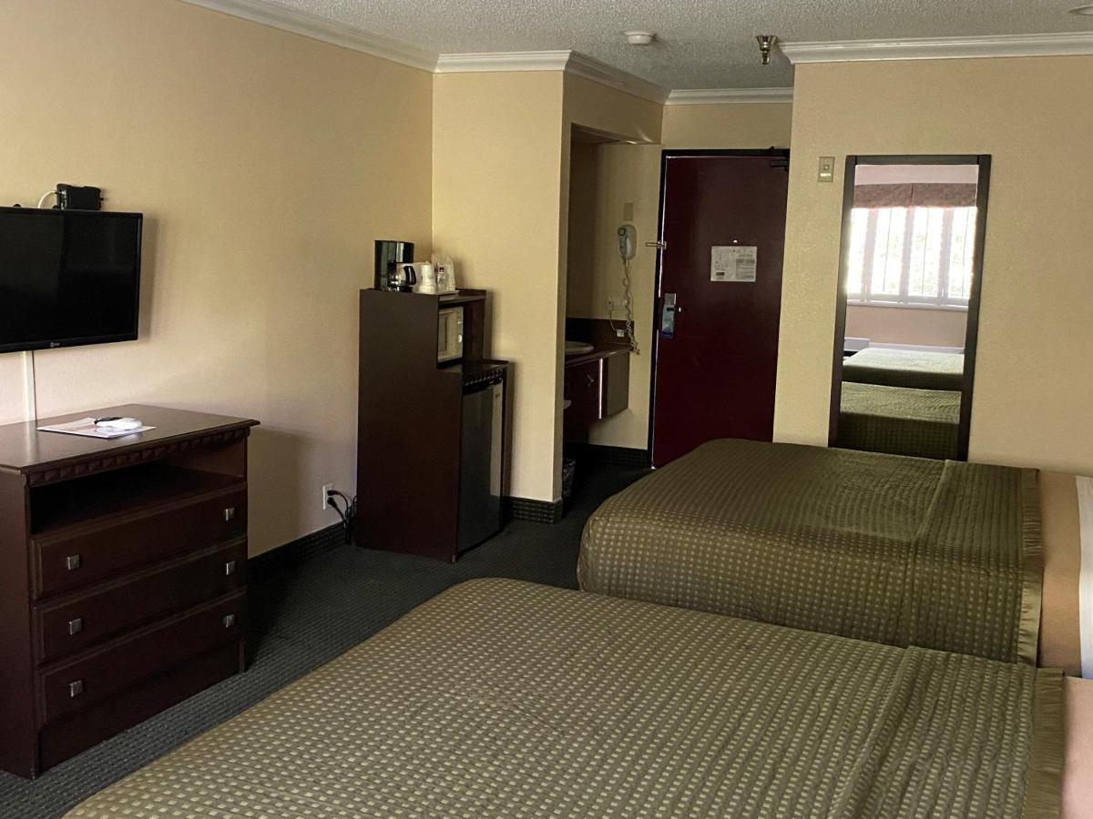 Travelodge By Wyndham Chatsworth Лос-Анджелес Екстер'єр фото